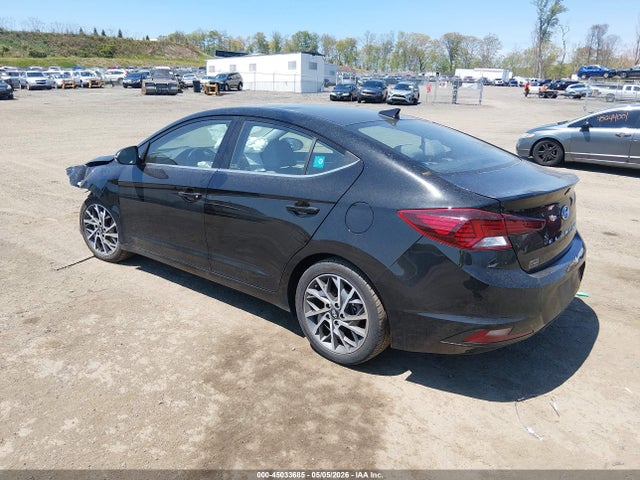 Hyundai ELANTRA Limited