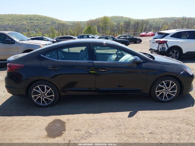 Hyundai ELANTRA Limited