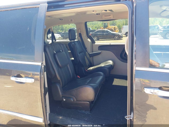 Chrysler Town & Country Touring-l
