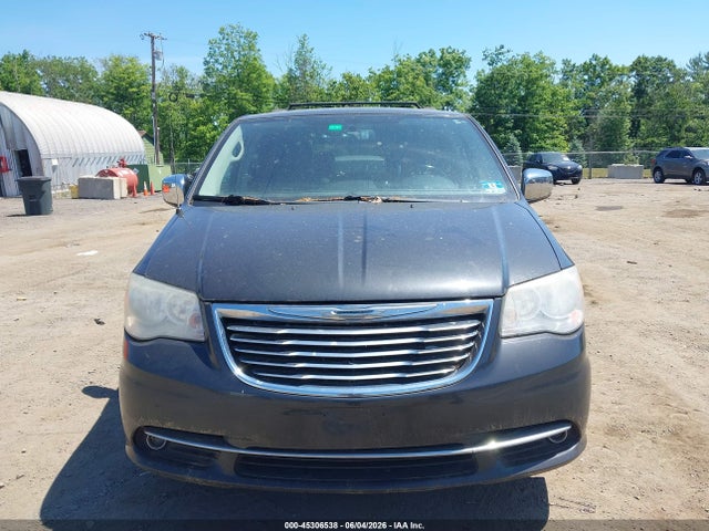 Chrysler Town & Country Touring-l