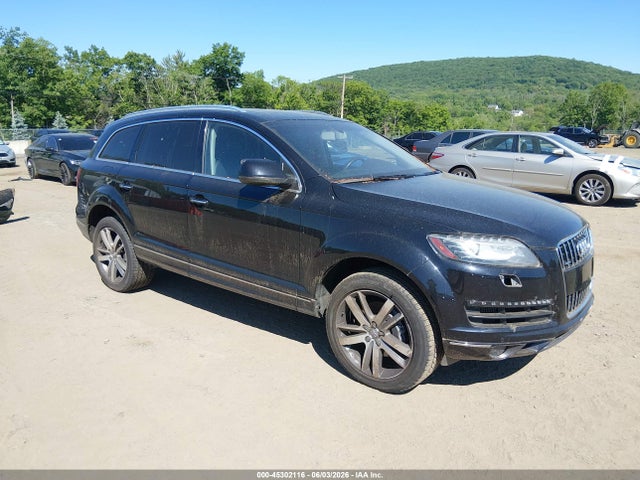 Salvage Audi Q7 Image