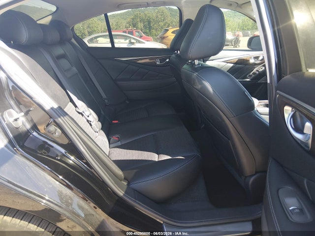 INFINITI Q50 3.0t Red Sport 400