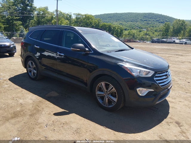 Salvage Hyundai SANTA FE Image