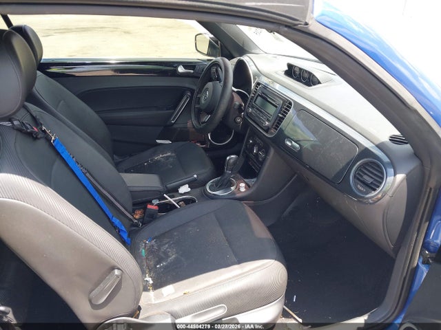 Volkswagen Beetle 2.0t R-line