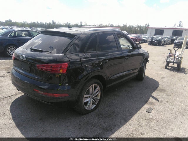 Audi Q3 2.0t Premium