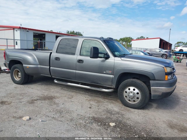Salvage Chevrolet Silverado 3500 Image