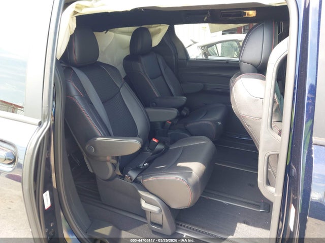 Toyota Sienna Xse