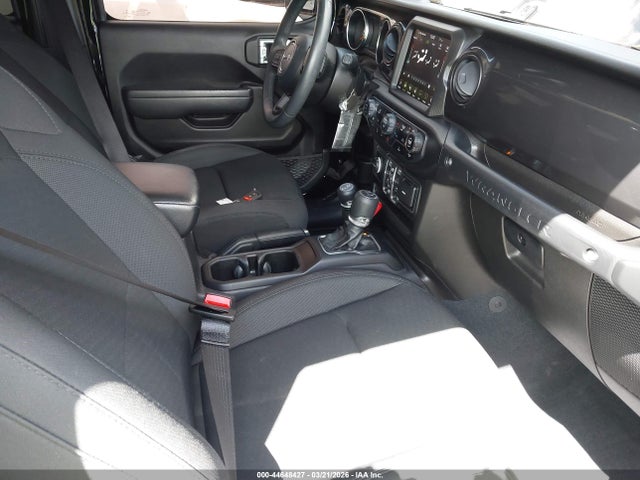 Jeep Wrangler Sport Altitude 4x4