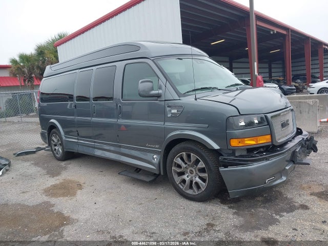 Salvage GMC Savana Image