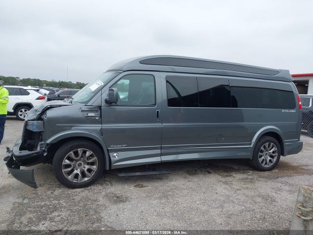 GMC Savana Rwd 2500 Extended Wheelbase Work Van