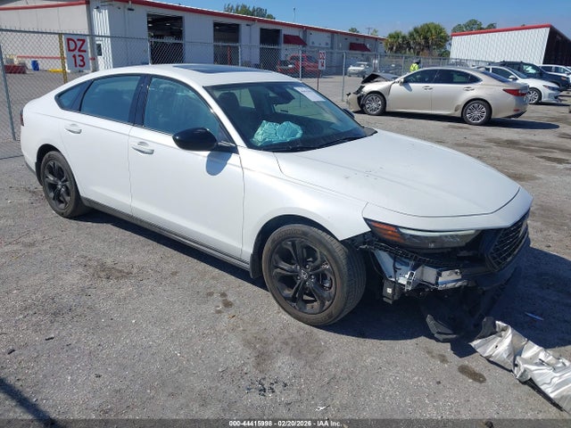 Salvage Honda Accord Image