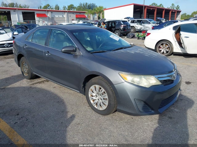 Salvage Toyota Camry Image