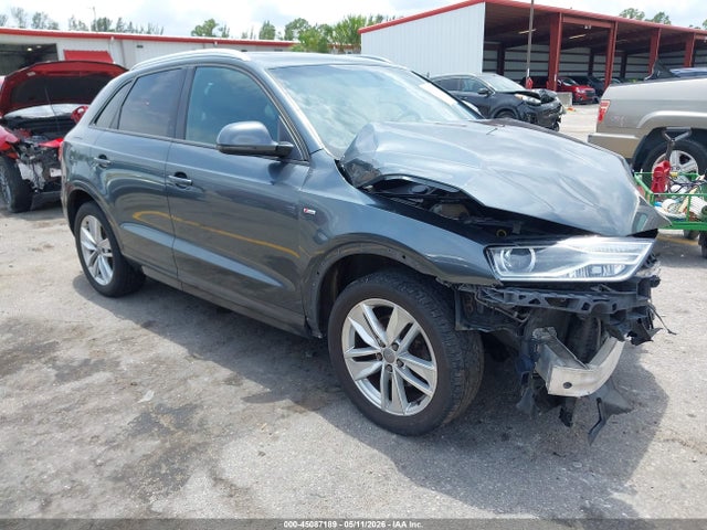 Salvage Audi Q3 Image