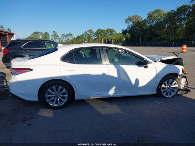 Toyota Camry Le