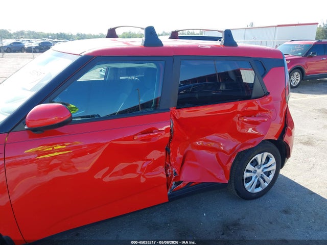 Kia Soul Lx