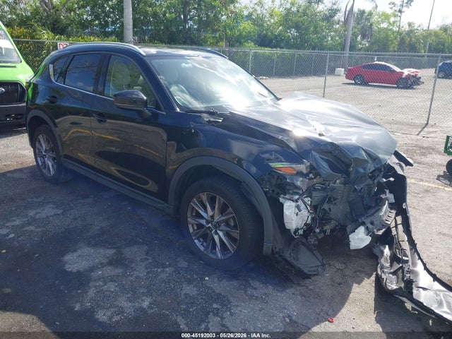 Salvage Mazda Cx Image