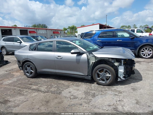 Kia K4 Lxs