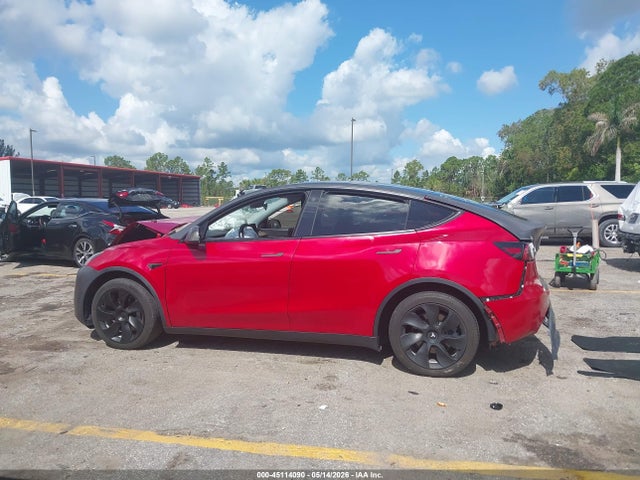 Tesla Model Y Long Range Dual Motor All-wheel Drive