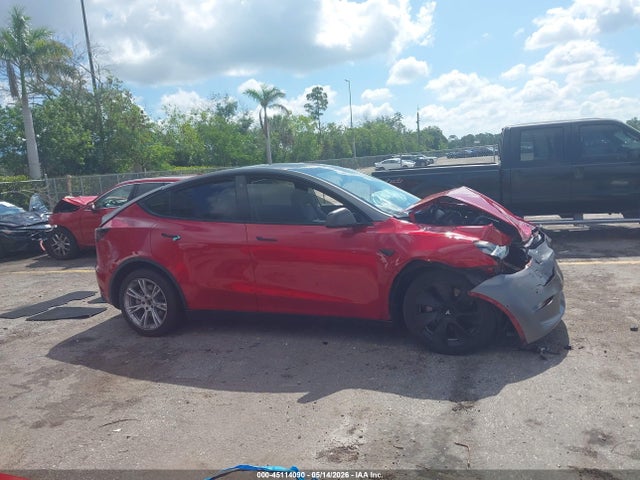 Tesla Model Y Long Range Dual Motor All-wheel Drive
