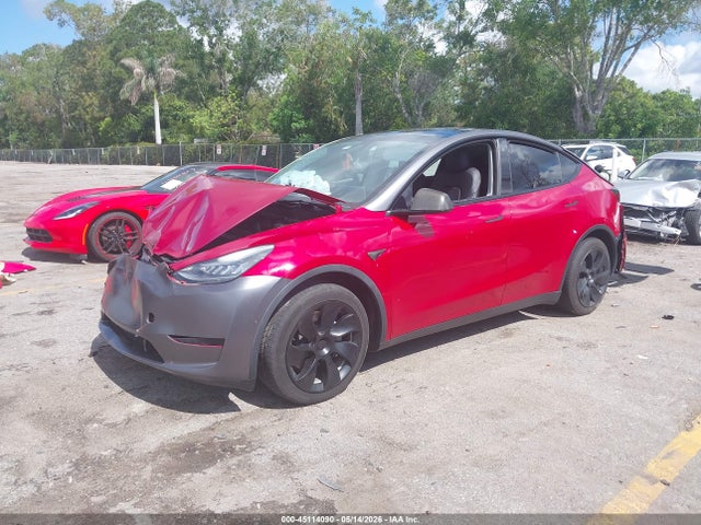 Tesla Model Y Long Range Dual Motor All-wheel Drive