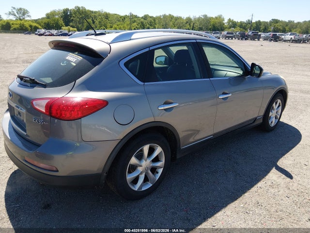 INFINITI Ex Journey