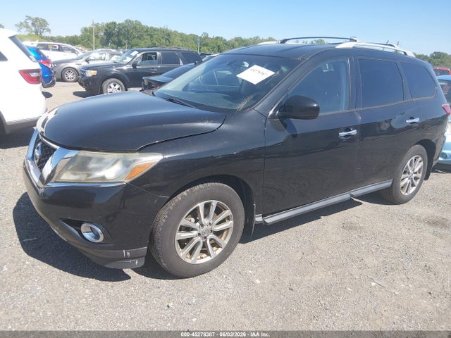 Nissan Pathfinder Sv