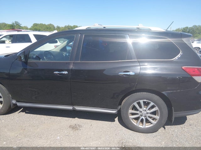 Nissan Pathfinder Sv
