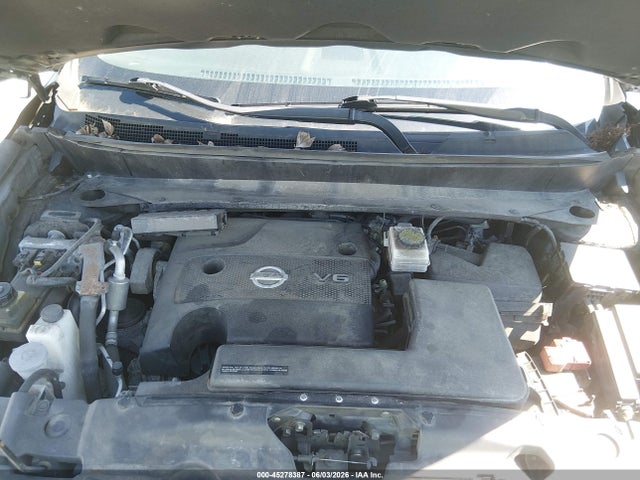 Nissan Pathfinder Sv
