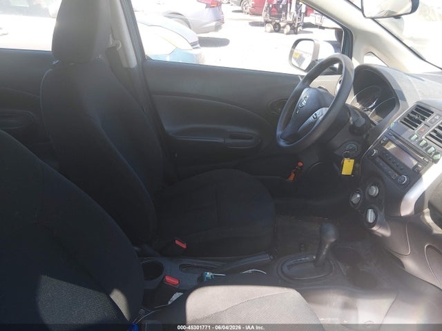 Nissan Versa S Plus