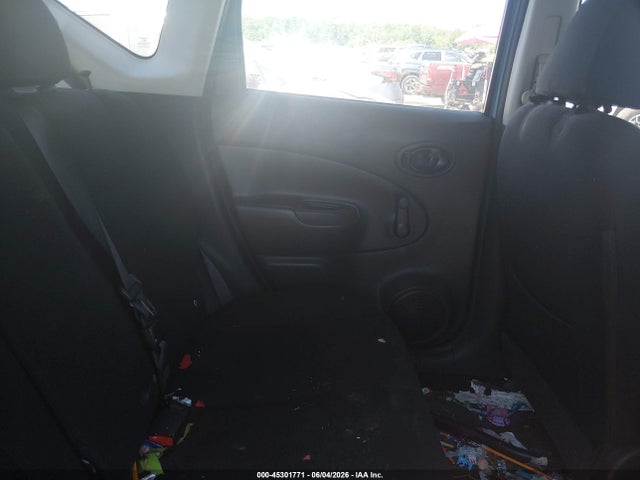 Nissan Versa S Plus