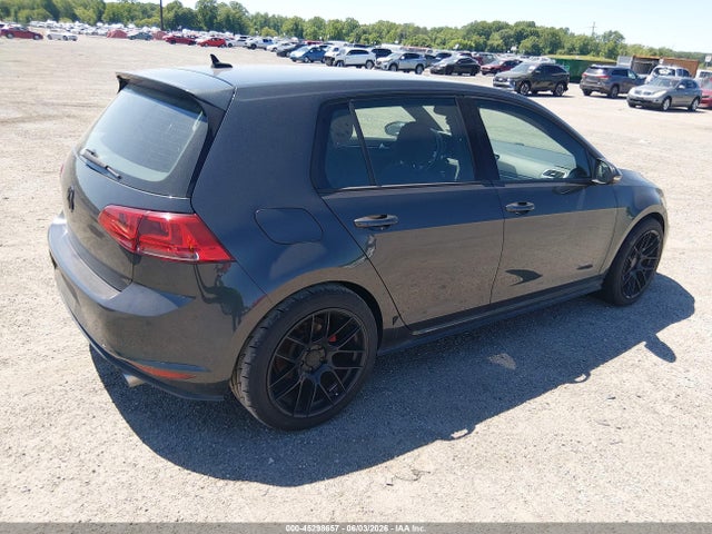 Volkswagen Golf S 4-door