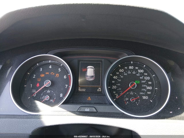 Volkswagen Golf S 4-door