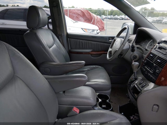 Toyota Sienna Xle
