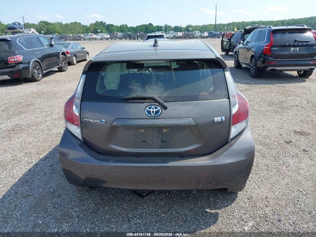 Toyota Prius c Two