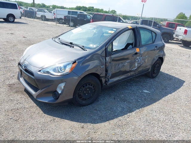 Toyota Prius c Two
