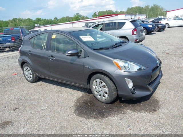 Salvage Toyota Prius c Image