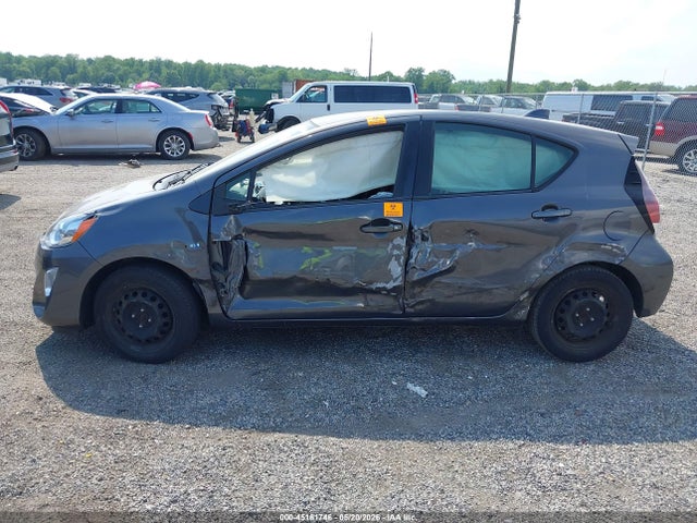 Toyota Prius c Two