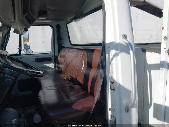 International 4000 4700