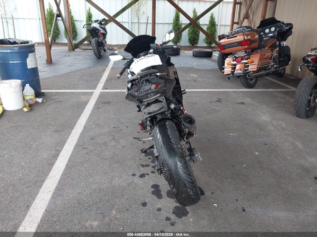 Kawasaki Ex400