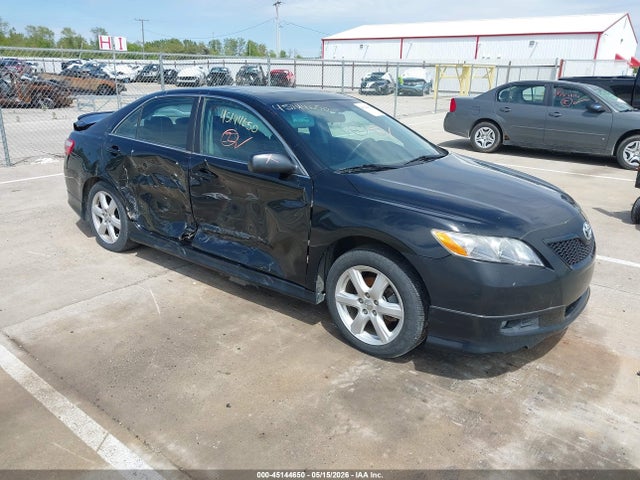 Salvage Toyota Camry Image