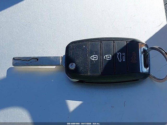 Kia Optima S
