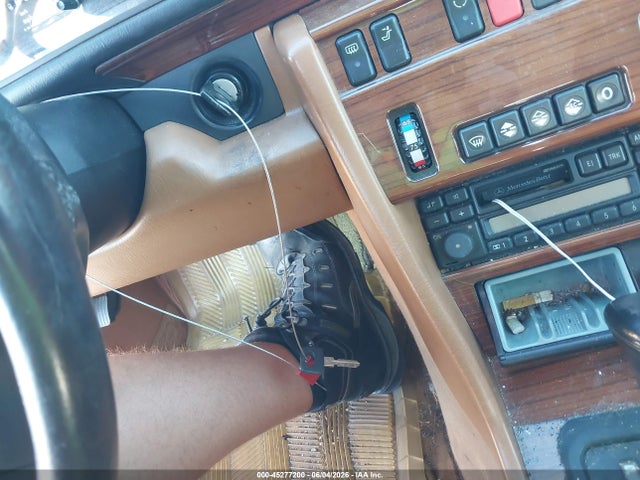 Mercedes-Benz E-Class 320