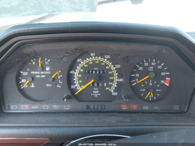 Mercedes-Benz E-Class 320