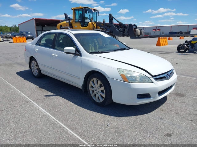 Salvage Honda Accord Image