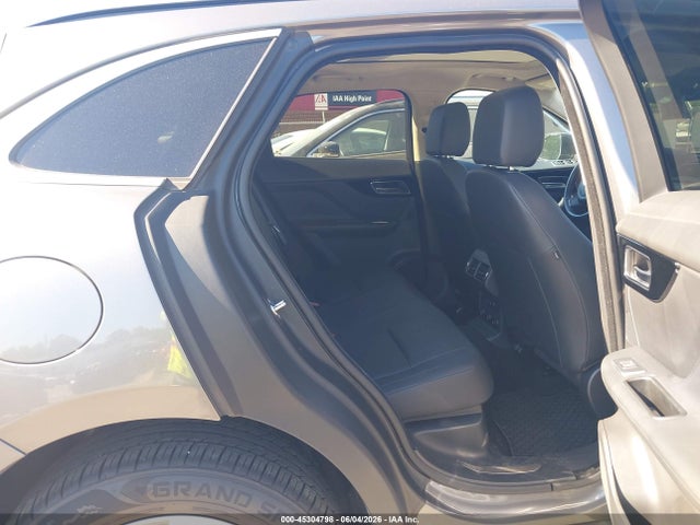 Jaguar F-PACE 25t Premium