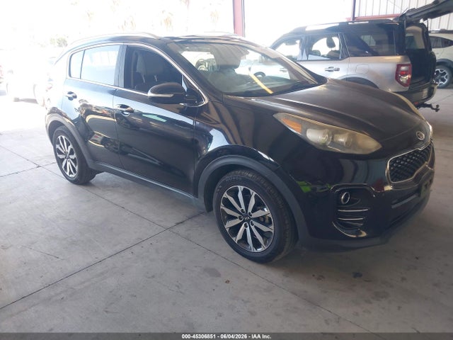 Salvage Kia Sportage Image