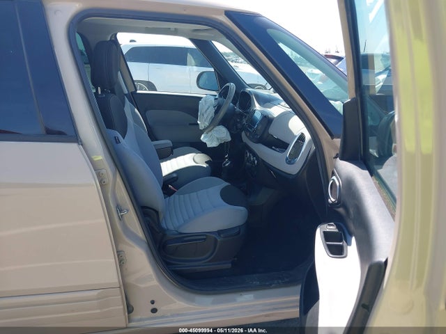 FIAT 500L Easy