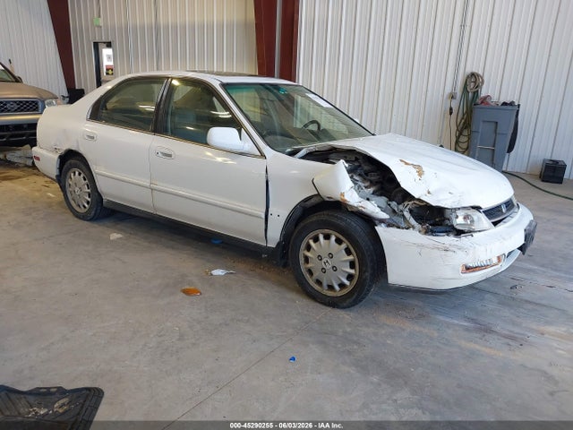 Salvage Honda Accord Image
