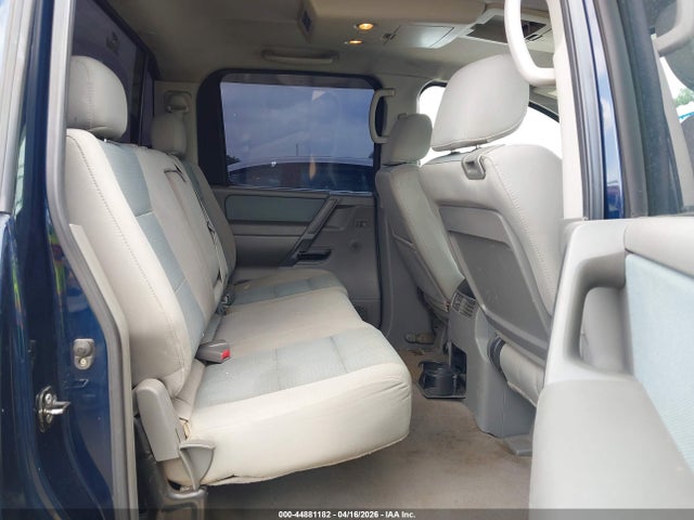 Nissan Titan Se
