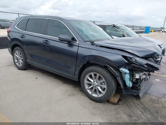 Salvage Honda CR-V Image